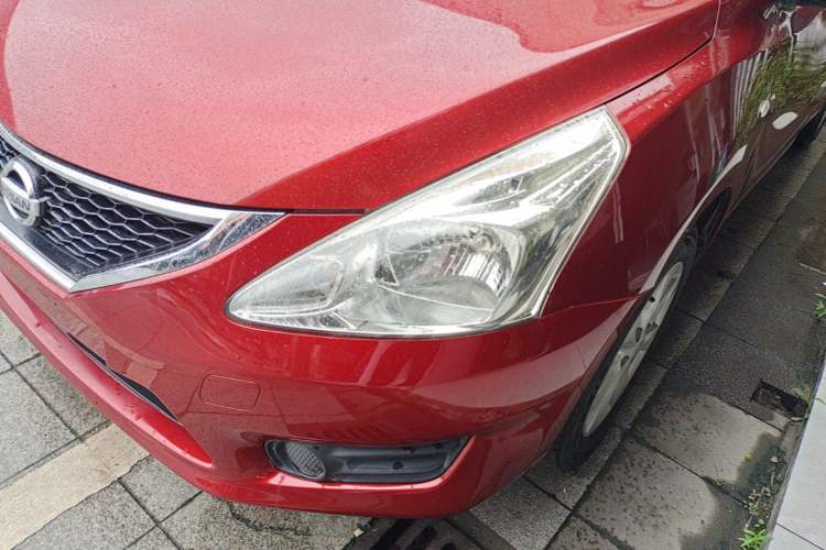 Used Nissan Tiida 2014 1.6L CVT Comfort Model Left Front Headlight