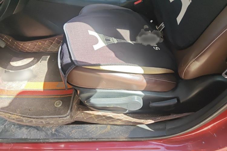Used Nissan Tiida 2014 1.6L CVT Cool Cafe Edition Left Front Seat