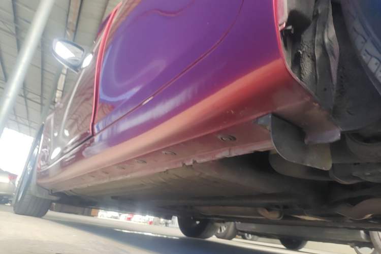 Used Nissan Tiida 2014 1.6L CVT Comfort Model Left Side Sill