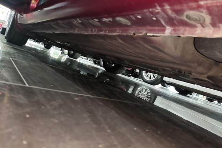 Used Nissan Tiida 2014 1.6L CVT Comfort Model Left Side Sill