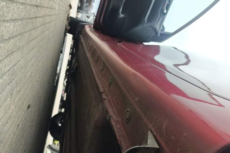 Used Nissan Tiida 2014 1.6L CVT Smart Model Left Side Sill