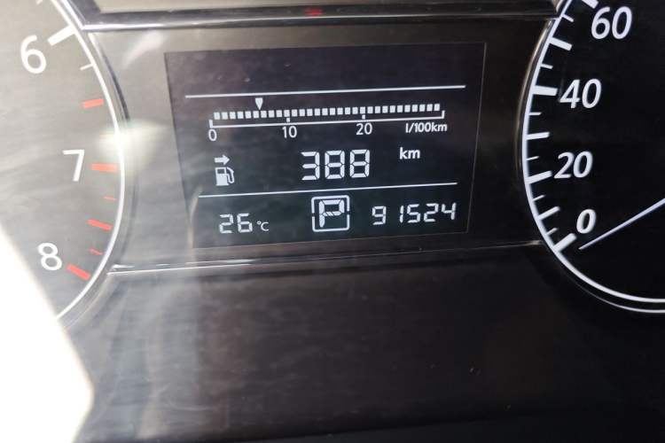 Used Nissan Tiida 2014 1.6L CVT Comfort Model Odometer Close Up