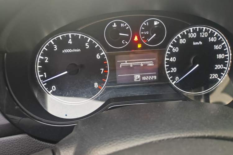 Used Nissan Tiida 2014 1.6L CVT Comfort Model Odometer Close Up