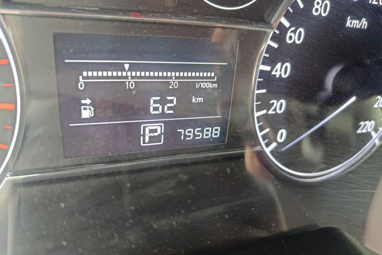Used Nissan Tiida 2014 1.6L CVT Comfort Model Odometer Close Up