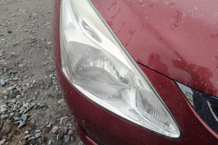 Used Nissan Tiida 2014 1.6L CVT Comfort Model Right Front Headlight