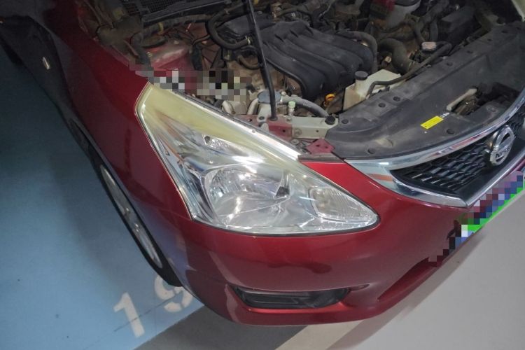 Used Nissan Tiida 2014 1.6L CVT Comfort Model Right Front Headlight