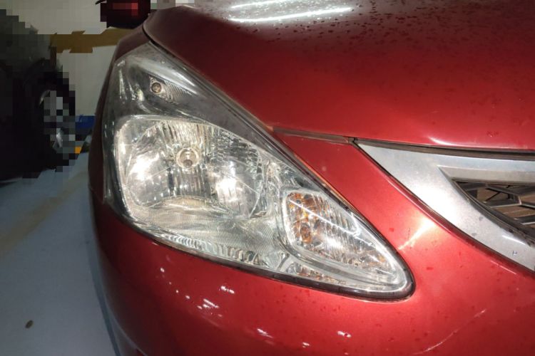 Used Nissan Tiida 2014 1.6L CVT Comfort Model Right Front Headlight