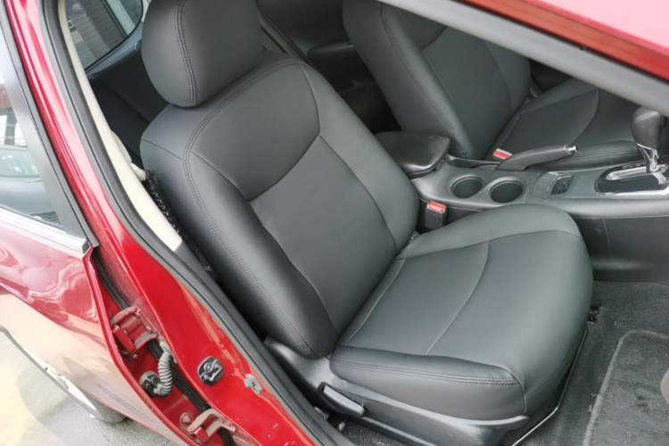 Used Nissan Tiida 2014 1.6L CVT Comfort Model Right Front Seat