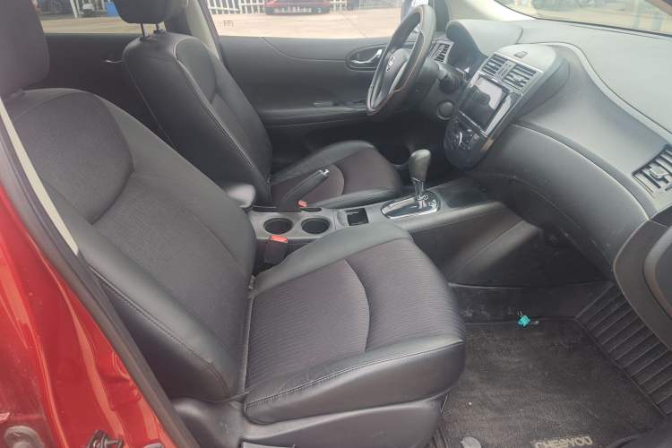 Used Nissan Tiida 2014 1.6L CVT Smart Model Right Front Seat