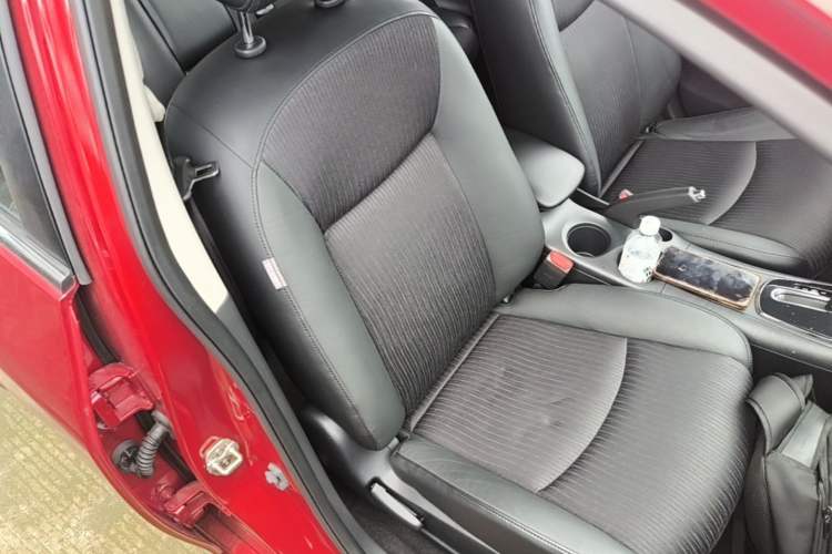 Used Nissan Tiida 2014 1.6L CVT Smart Model Right Front Seat