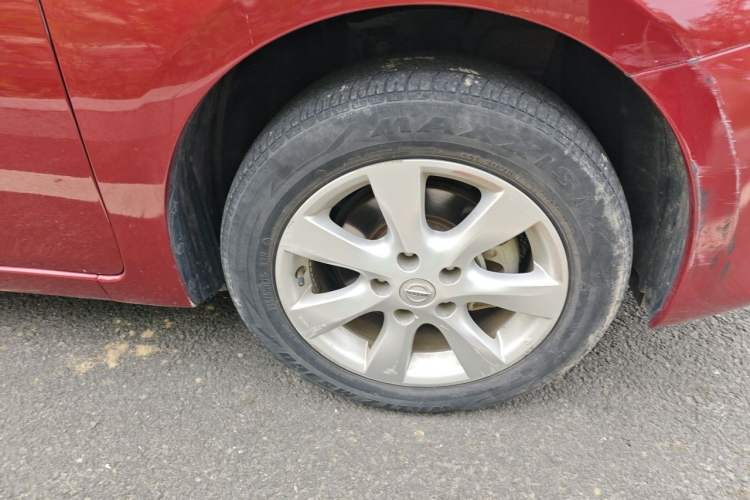 Used Nissan Tiida 2014 1.6L CVT Comfort Model Right Front Wheel Hub