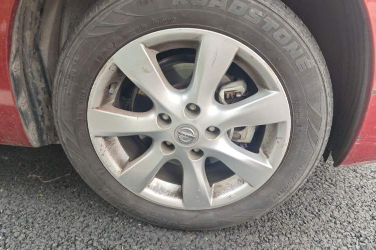 Used Nissan Tiida 2014 1.6L CVT Comfort Model Right Front Wheel Hub