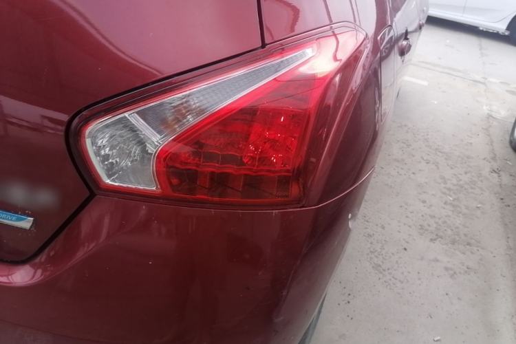 Used Nissan Tiida 2014 1.6L Manual Comfort Model Right Rear Taillight