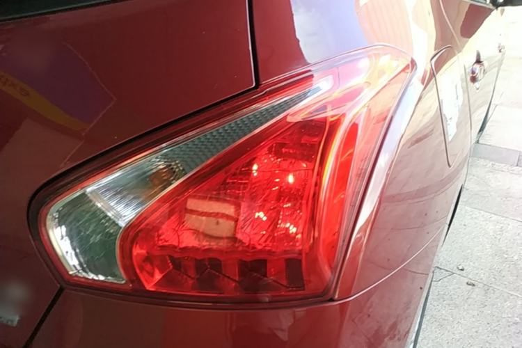 Used Nissan Tiida 2014 1.6L CVT Comfort Model Right Rear Taillight