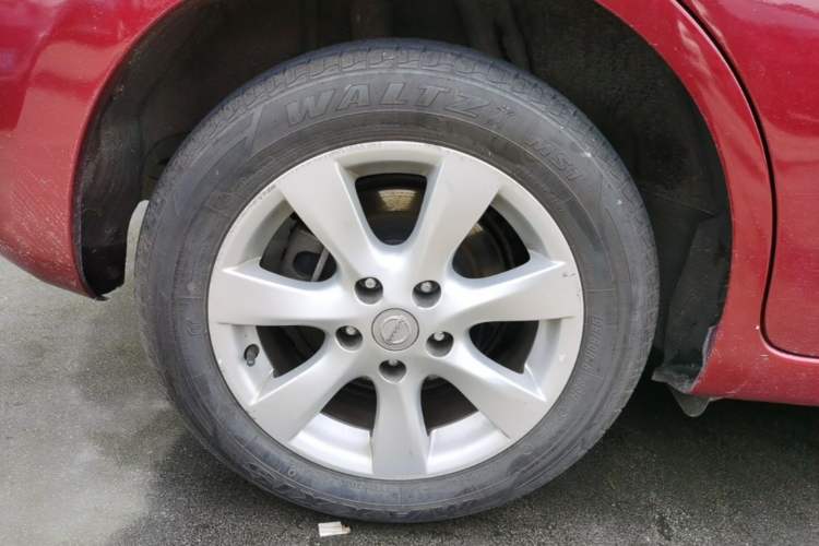 Used Nissan Tiida 2014 1.6L CVT Comfort Model Right Rear Wheel Hub