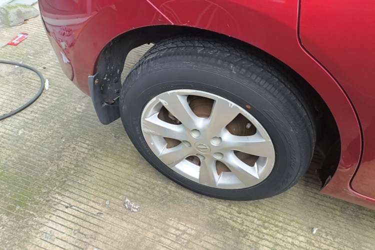 Used Nissan Tiida 2014 1.6L CVT Smart Model Right Rear Wheel Hub