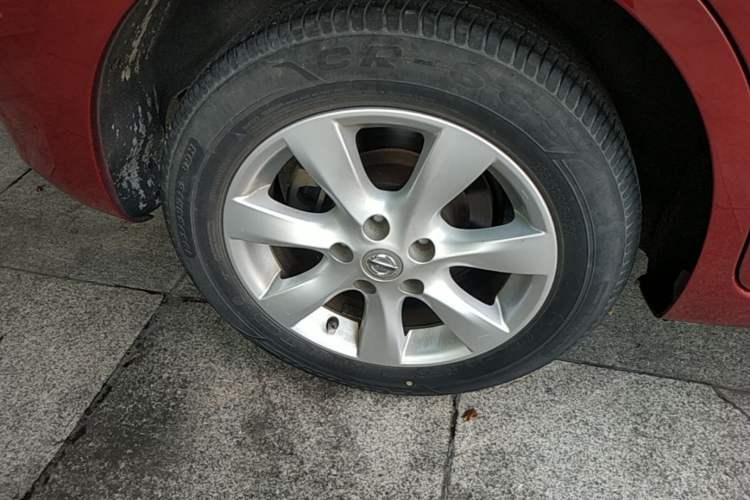 Used Nissan Tiida 2014 1.6L CVT Comfort Model Right Rear Wheel Hub