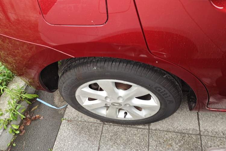Used Nissan Tiida 2014 1.6L CVT Comfort Model Right Rear Wheel Hub
