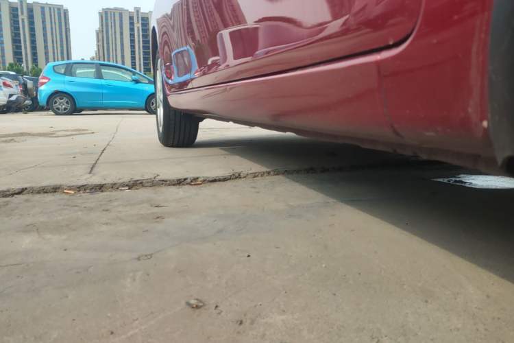 Used Nissan Tiida 2014 1.6L CVT Comfort Model Right Side Sill