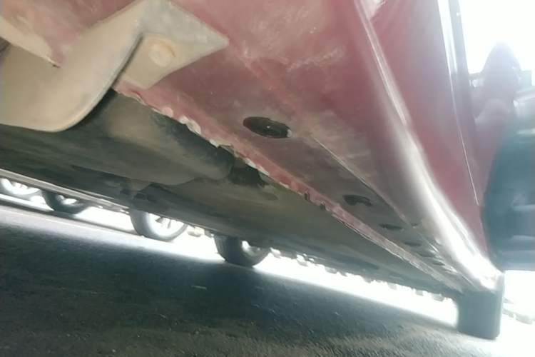 Used Nissan Tiida 2014 1.6L CVT Comfort Model Right Side Sill
