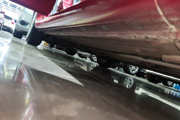 Used Nissan Tiida 2014 1.6L CVT Comfort Model Right Side Sill