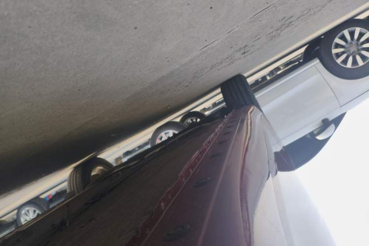 Used Nissan Tiida 2014 1.6L Manual Comfort Model Right Side Sill