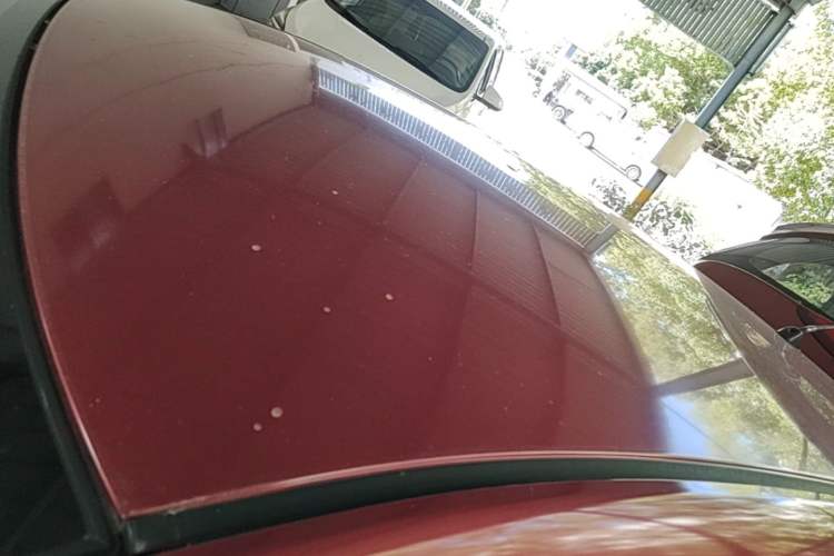 Used Nissan Tiida 2014 1.6L CVT Comfort Model Roof