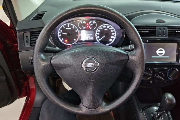 Used Nissan Tiida 2014 1.6L CVT Comfort Model Steering Wheel
