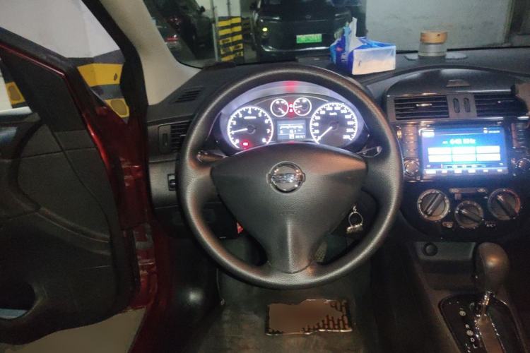Used Nissan Tiida 2014 1.6L CVT Comfort Model Steering Wheel