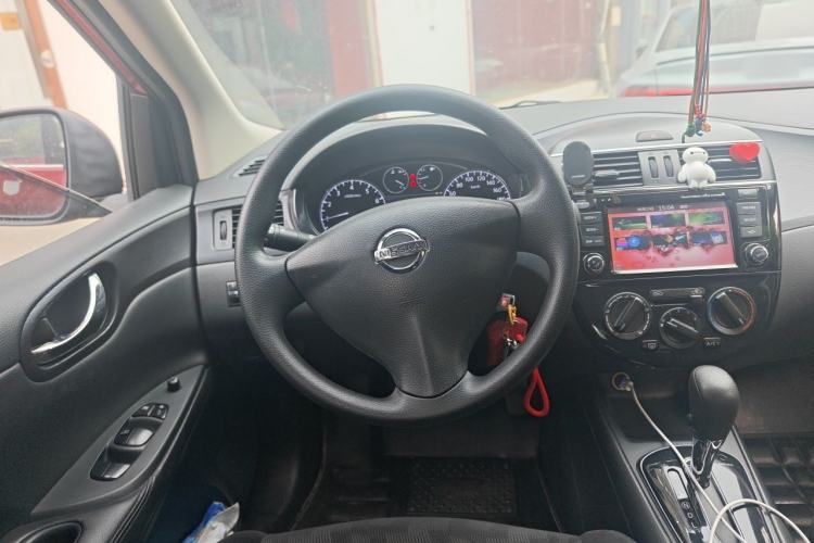 Used Nissan Tiida 2014 1.6L CVT Comfort Model Steering Wheel