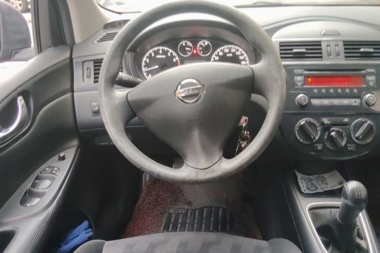 Used Nissan Tiida 2014 1.6L Manual Comfort Model Steering Wheel