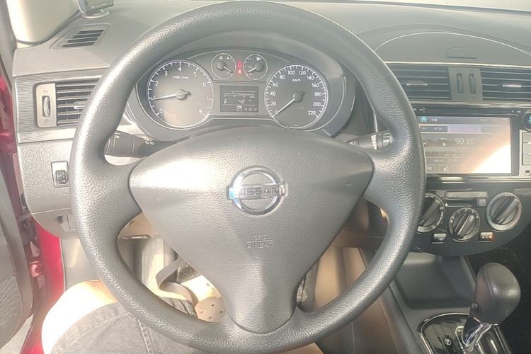 Used Nissan Tiida 2014 1.6L CVT Comfort Model Steering Wheel