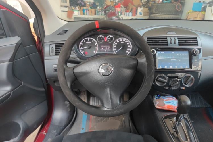 Used Nissan Tiida 2014 1.6L CVT Comfort Model Steering Wheel