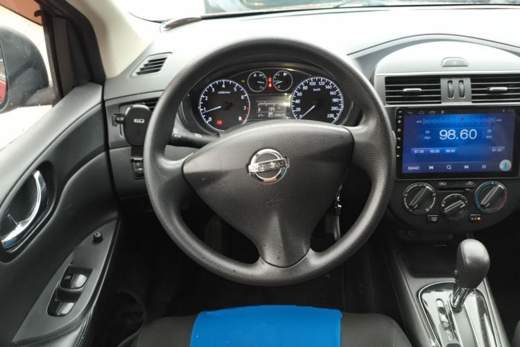 Used Nissan Tiida 2014 1.6L CVT Comfort Model Steering Wheel