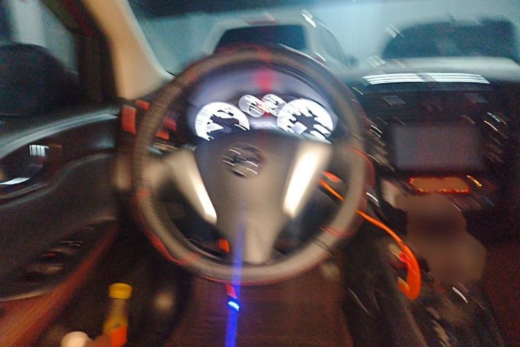 Used Nissan Tiida 2014 1.6L CVT Cool Cafe Edition Steering Wheel
