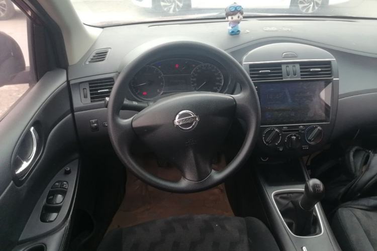 Used Nissan Tiida 2014 1.6L Manual Comfort Model Steering Wheel