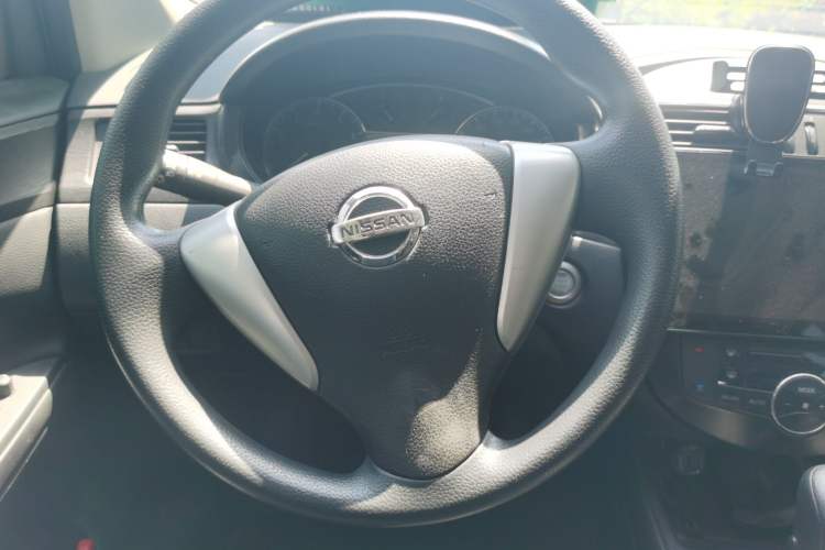 Used Nissan Tiida 2014 1.6L CVT Smart Model Steering Wheel