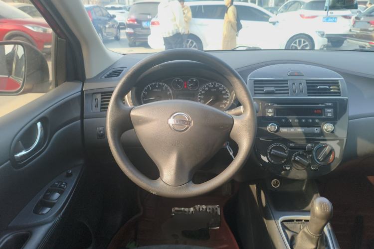 Used Nissan Tiida 2014 1.6L Manual Comfort Model Steering Wheel