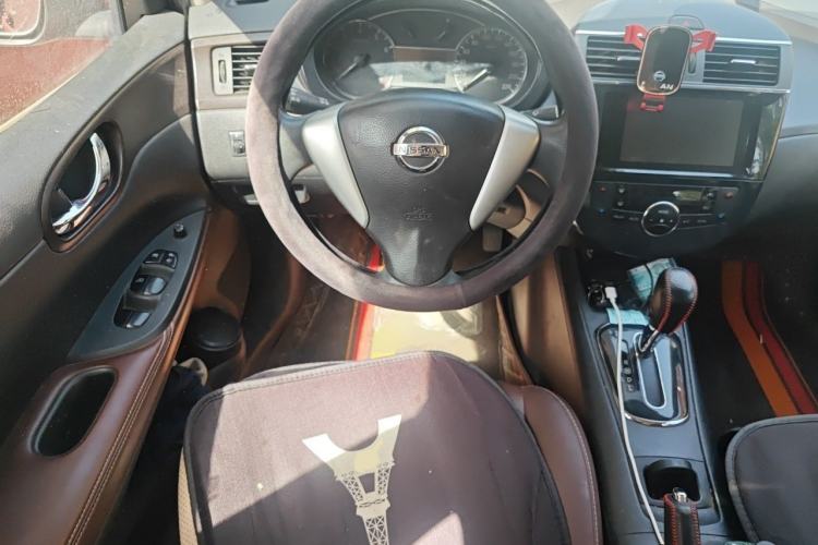 Used Nissan Tiida 2014 1.6L CVT Cool Cafe Edition Steering Wheel