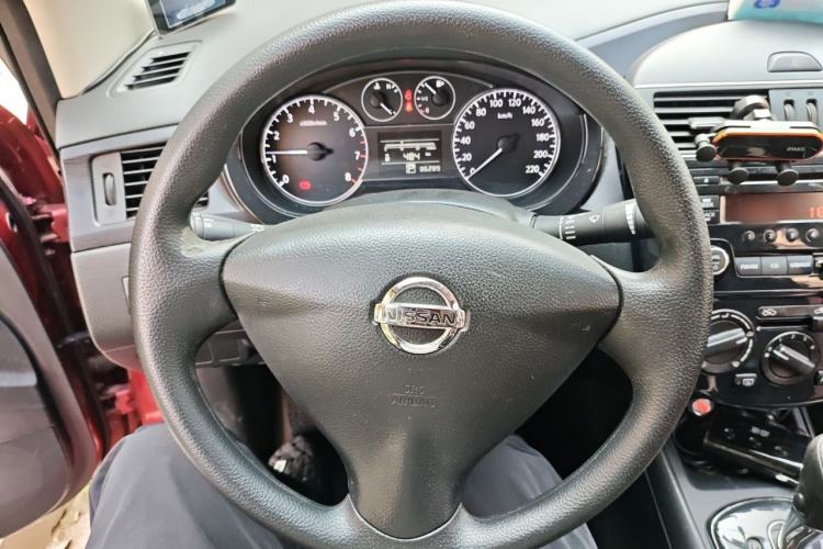 Used Nissan Tiida 2014 1.6L CVT Comfort Model Steering Wheel