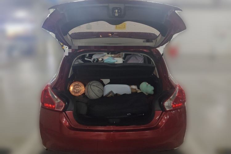 Used Nissan Tiida 2014 1.6L CVT Comfort Model Trunk