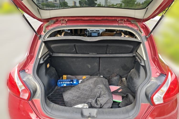 Used Nissan Tiida 2014 1.6L CVT Comfort Model Trunk