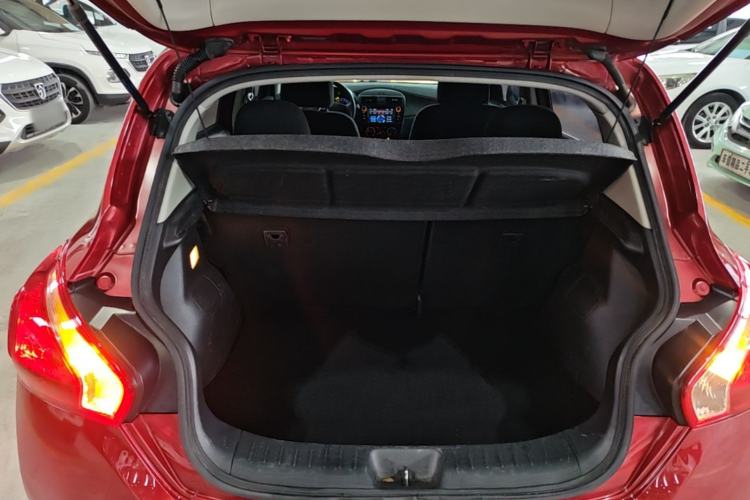 Used Nissan Tiida 2014 1.6L CVT Comfort Model Trunk