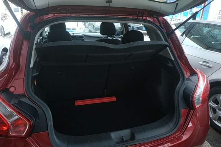 Used Nissan Tiida 2014 1.6L CVT Comfort Model Trunk