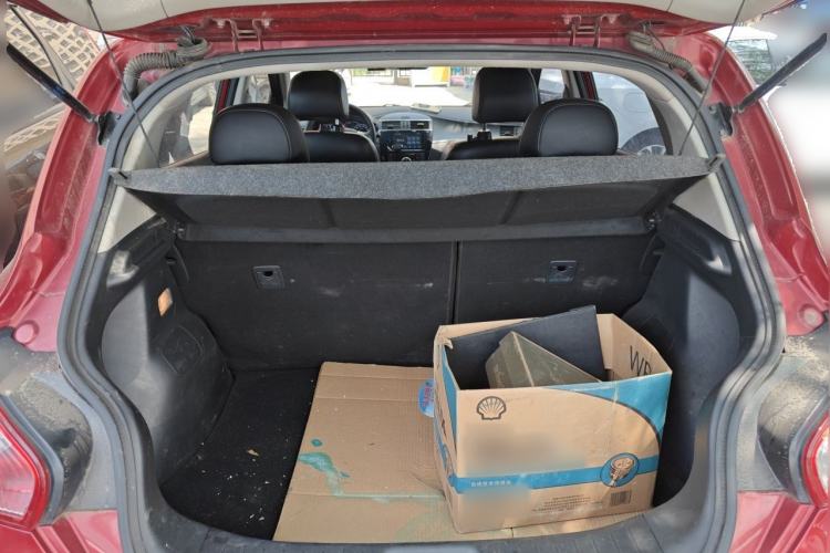 Used Nissan Tiida 2014 1.6L CVT Smart Model Trunk