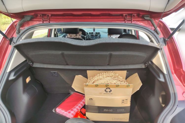 Used Nissan Tiida 2014 1.6L CVT Comfort Model Trunk