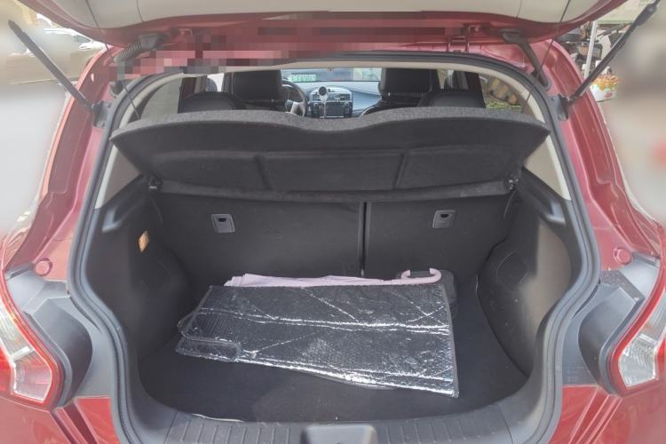 Used Nissan Tiida 2014 1.6L CVT Smart Model Trunk