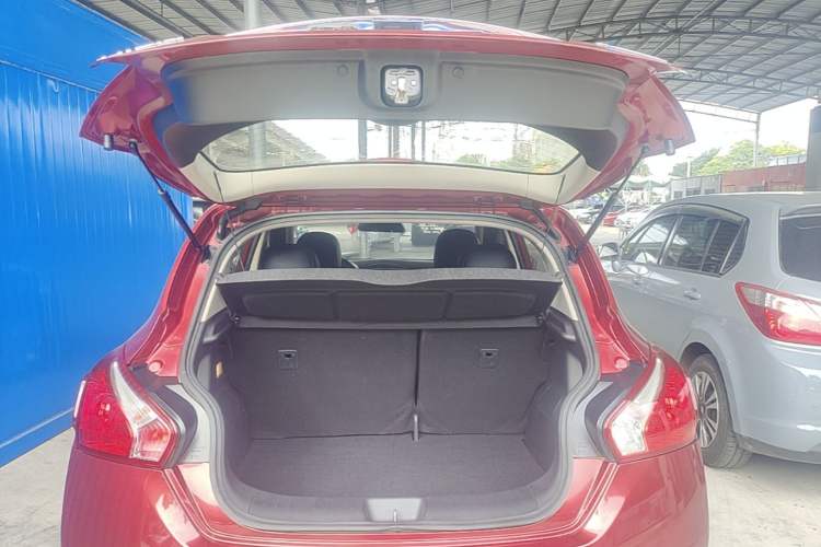 Used Nissan Tiida 2014 1.6L CVT Comfort Model Trunk