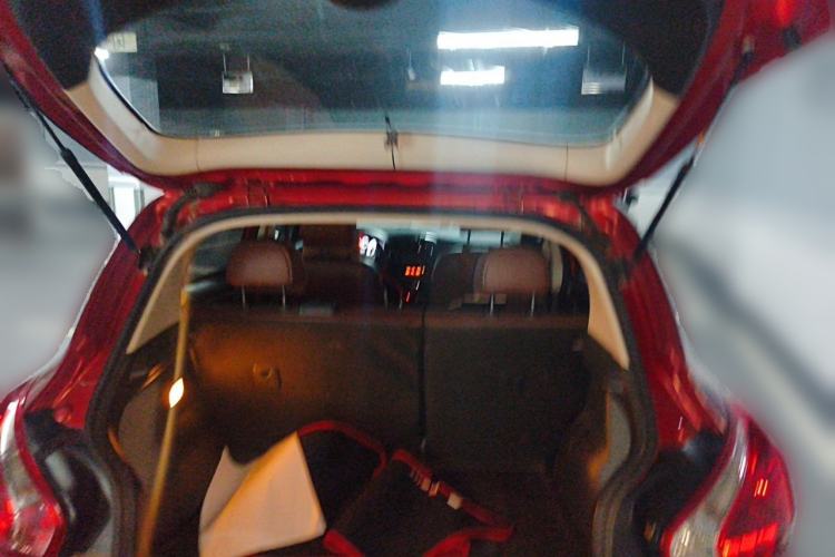 Used Nissan Tiida 2014 1.6L CVT Cool Cafe Edition Trunk