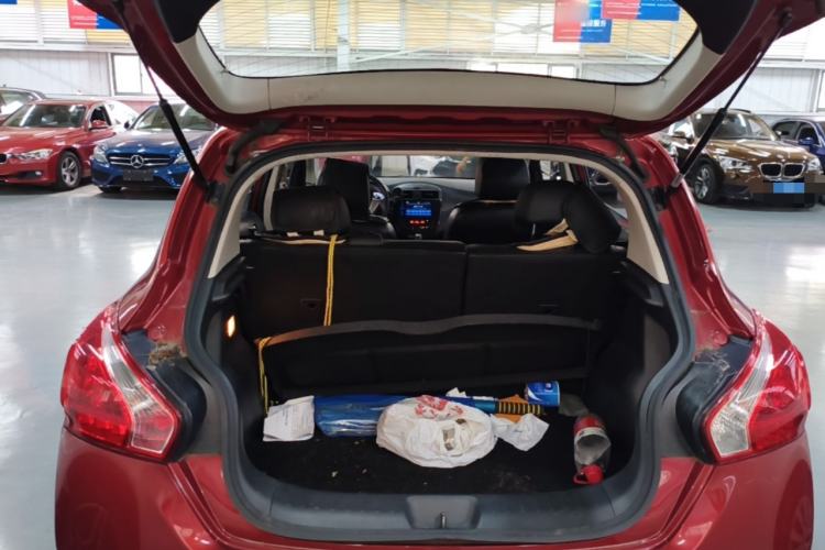 Used Nissan Tiida 2014 1.6L CVT Smart Model Trunk